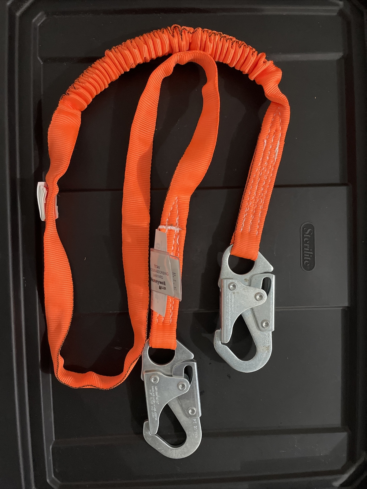 Honeywell Miller Shock-Absorbing Lanyard Orange T5111-Z7/6FTAF