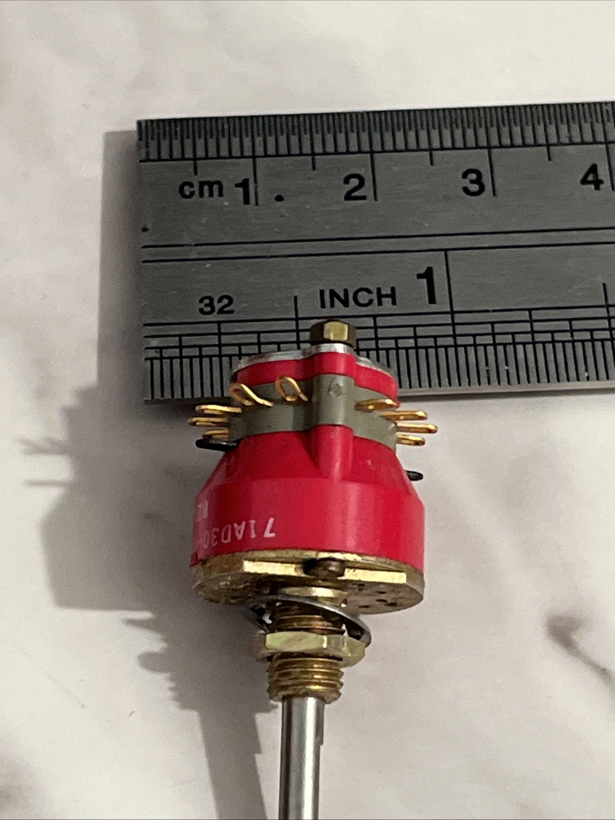 Grayhill Rotary Switch Panel Mount Electronic Component 71AD30-01-2-AJN 8202