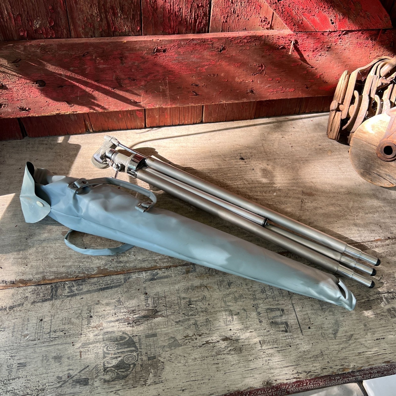 Vintage Rainbow MG Cine Elevator Tripod With Carrying Case