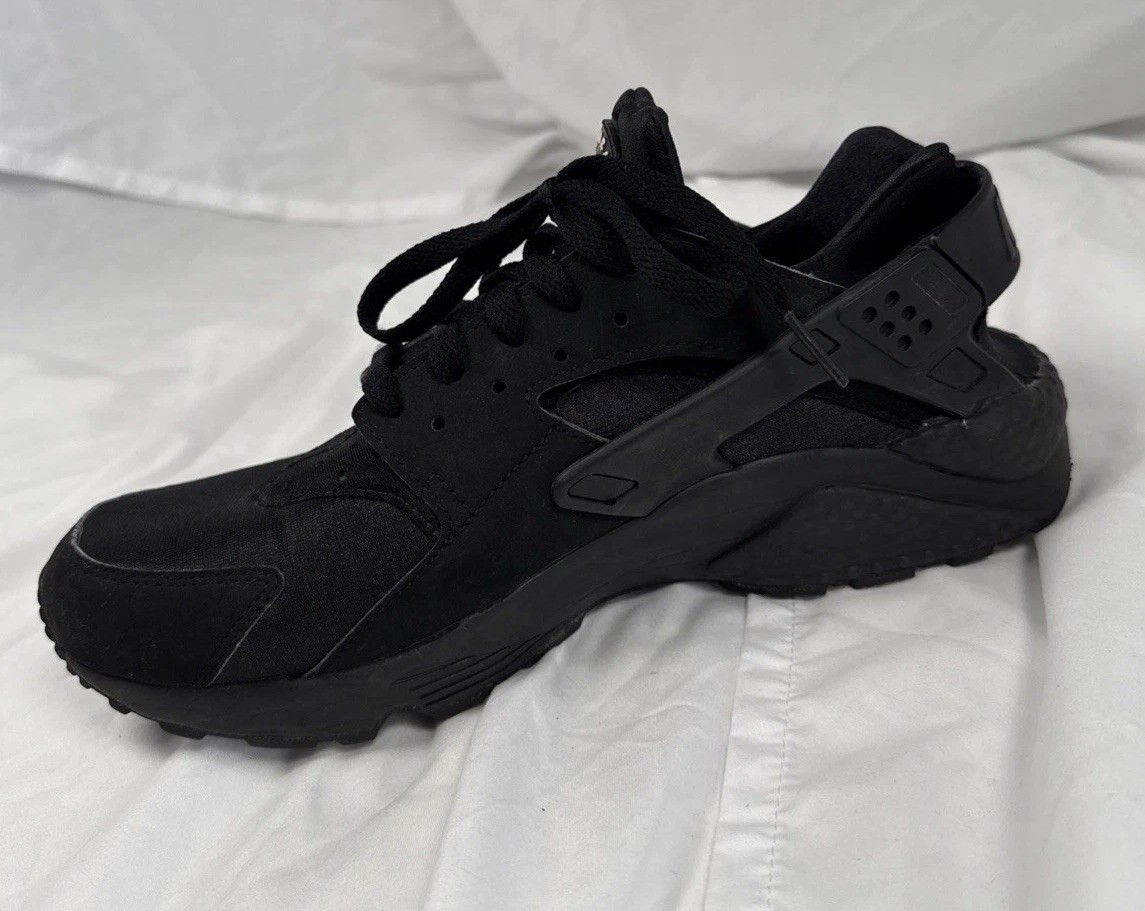 Nike Air Huarache Triple Black Men’s Running Shoes Sneakers Sz 9 EUC 318429-003