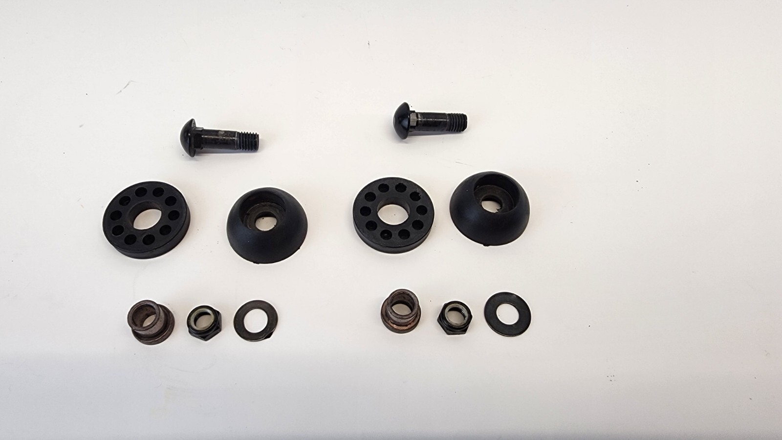 Ab Lounge Sport Pivot Bolts/Nuts/Bushings Set of 2 Replacement Parts