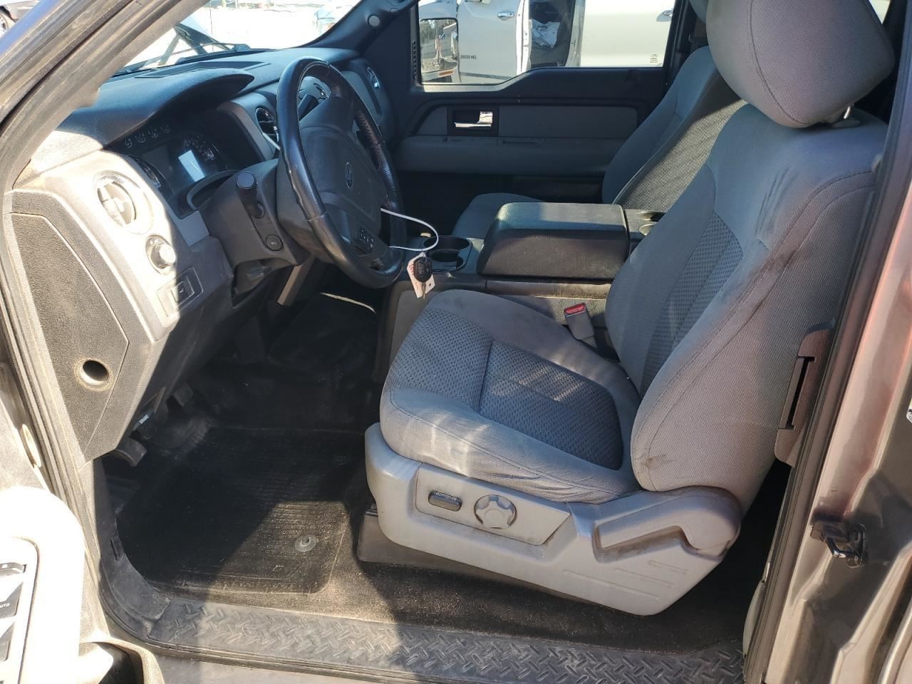 F150 2013 Glove Box 4987508