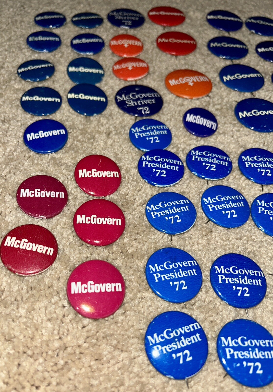 48 - 1972 Buttons GEORGE McGOVERN FOR PRESIDENT Buttons / Tab 11 Varieties
