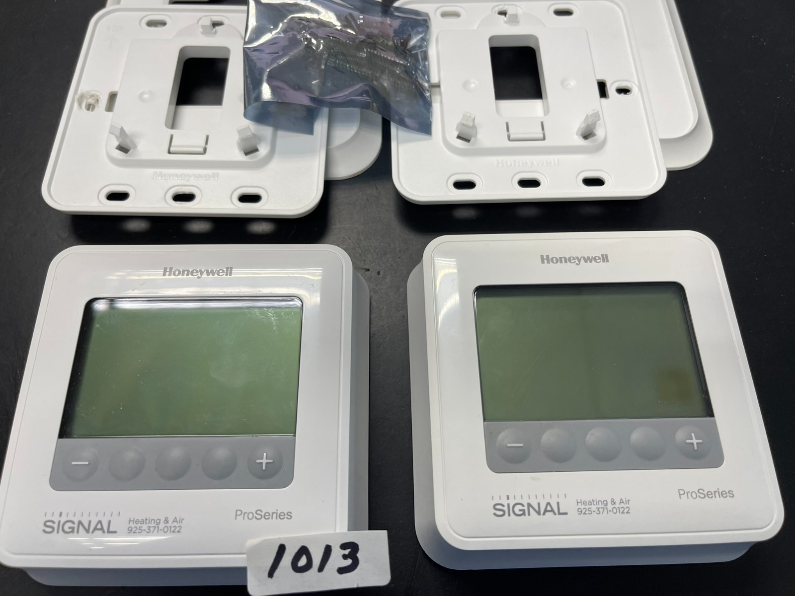 HONEYWELL NEST PRO SERIES - SET OF 2