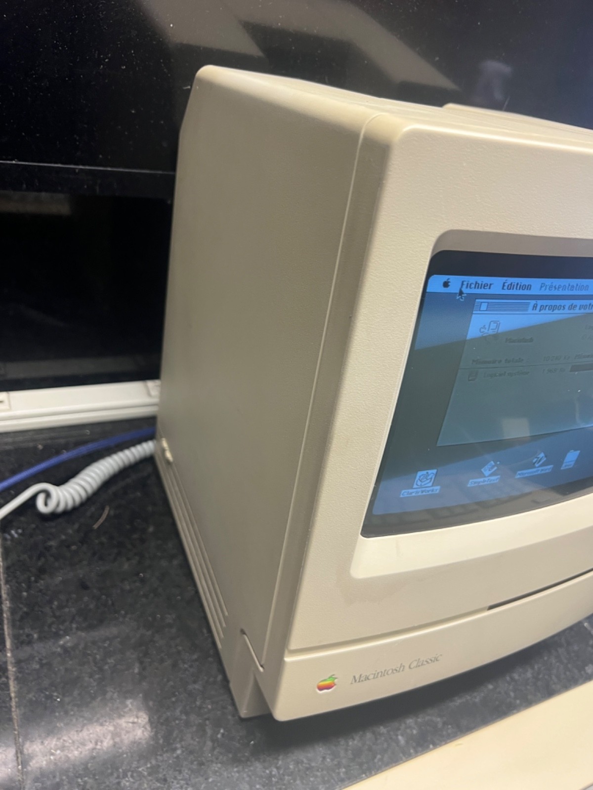 Macintosh Classic / keyboard mouse/ working!