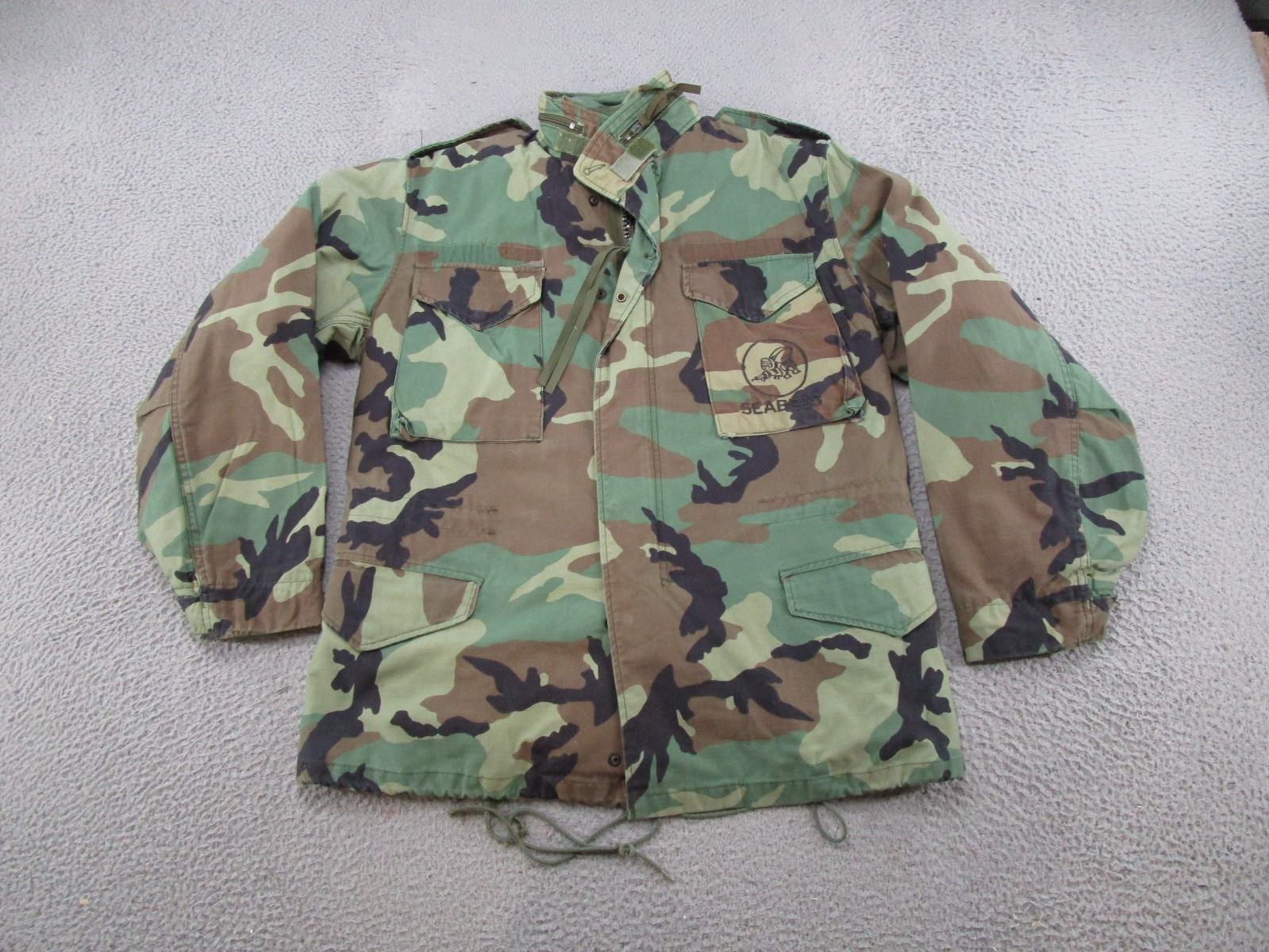 Woodland Camouflage Cold Weather Military Field Jacket Men’s Size M Seabees  🔥