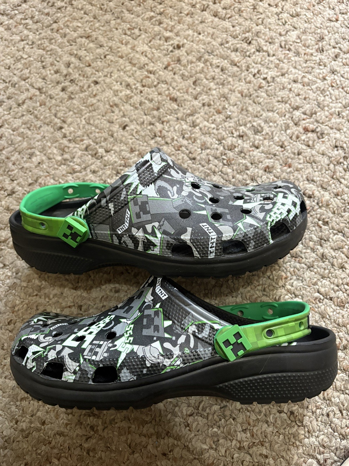 Minecraft Crocs Classic Clogs Black White Mobs Creeper Size Men's 9