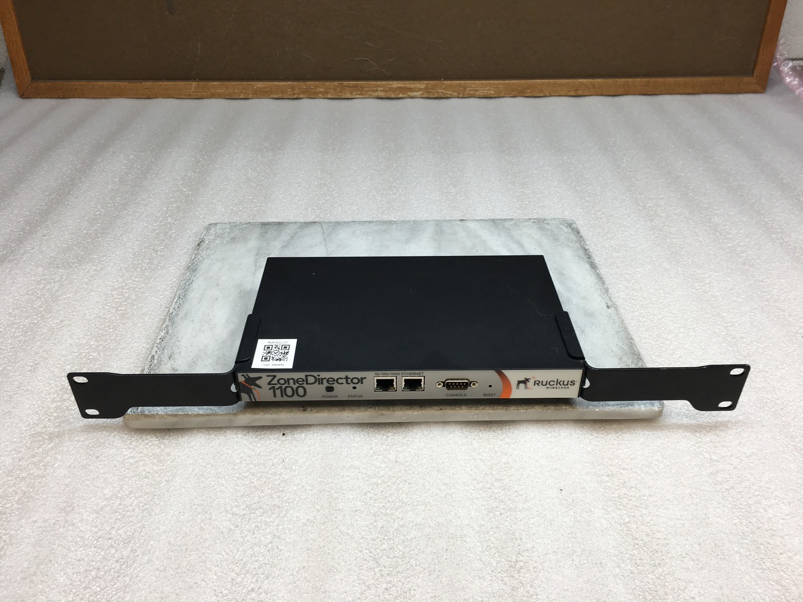 Ruckus Wireless ZoneDirector 1100 Wireless Controller w/ Rack Mountable Ears