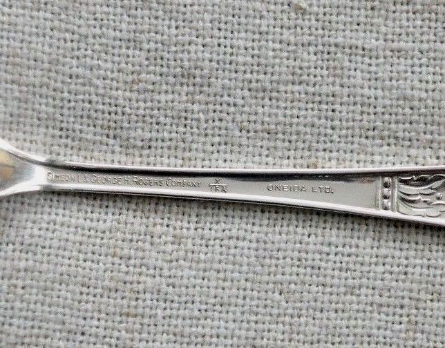 PRESENTATION - Silverplate Flatware - S.L. & G.H. Rogers Co. Oneida - CHOICE