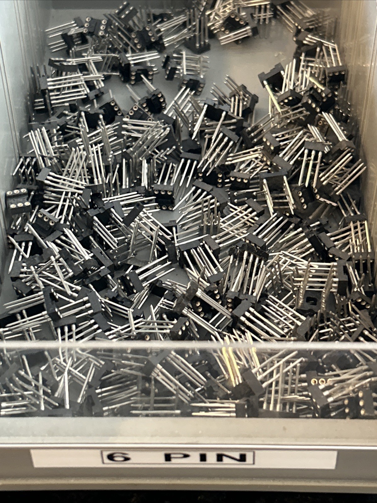 IC SOCKET, 6 PIN DIP SOCKET, WIRE WRAP, Screw Machine, Tin, Gold.