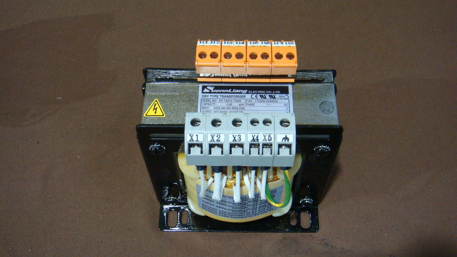 F10100-001 Transformer 1PH 100VA 60Hz Input:230/440/460/480V Output:12/24V