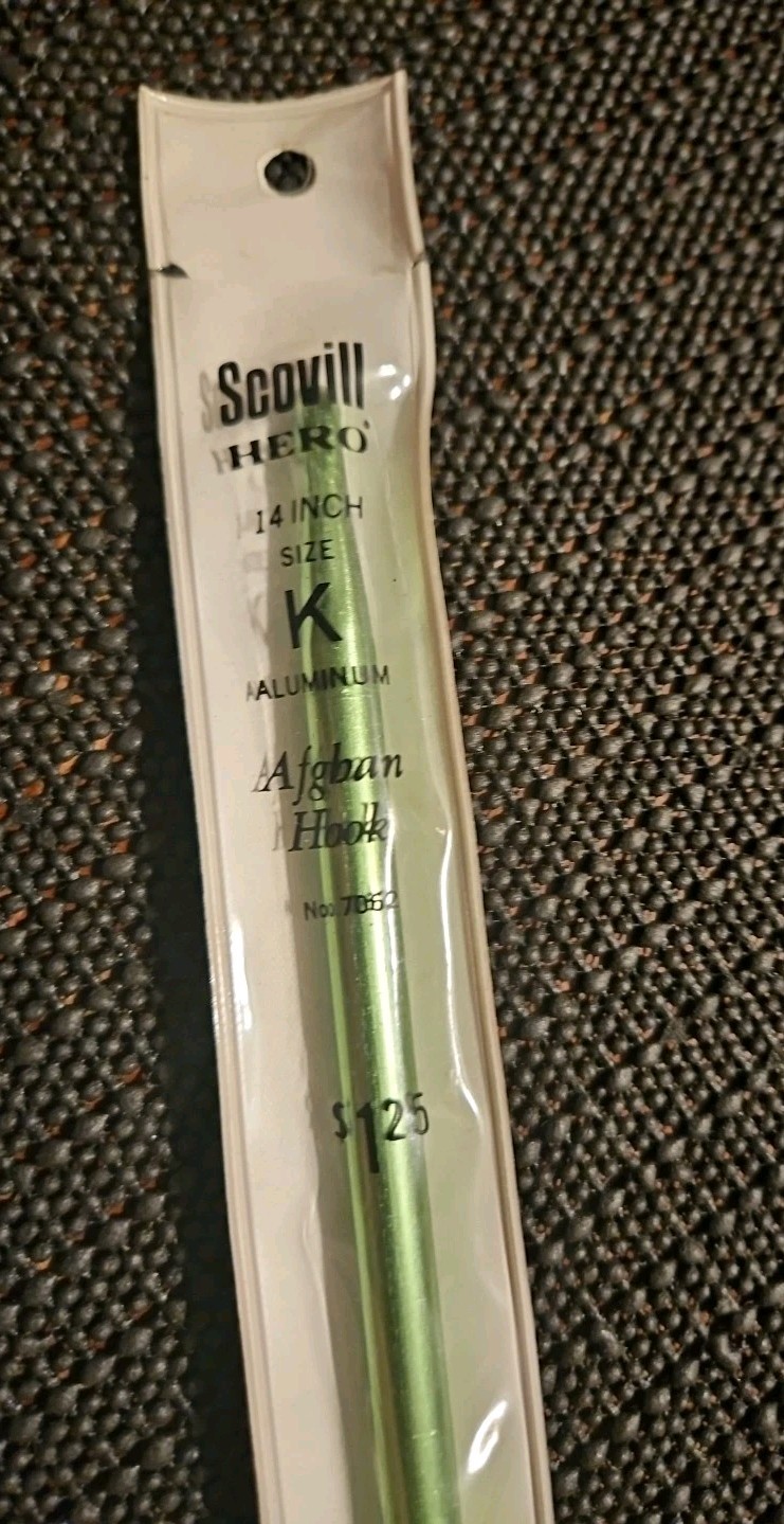 Vintage Scovill Hero Crochet Afghan  Hook Green No. 7062 14” K Aluminum FS NEW