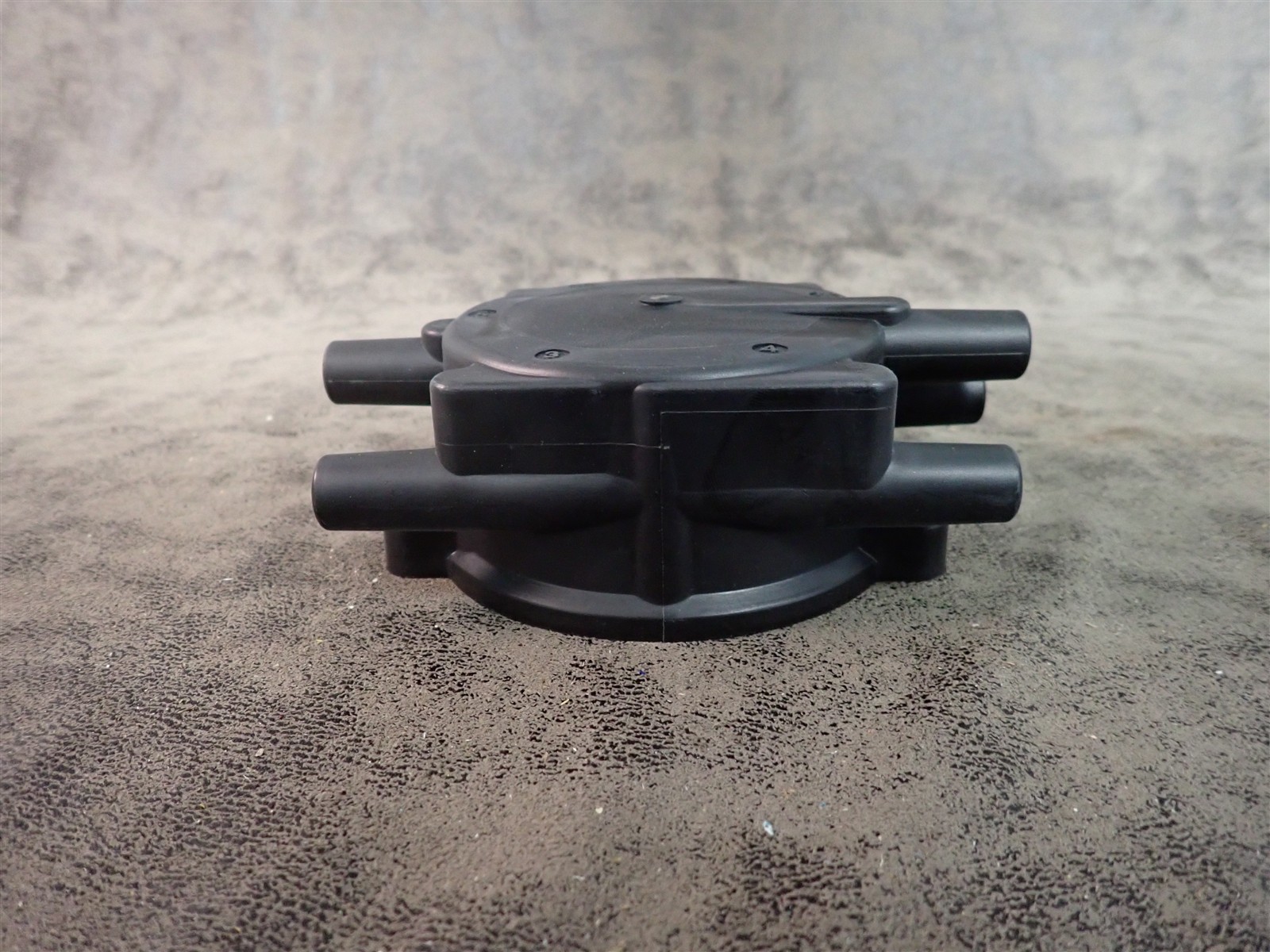 NEW WVE 5D1209 Distributor Cap (G219)