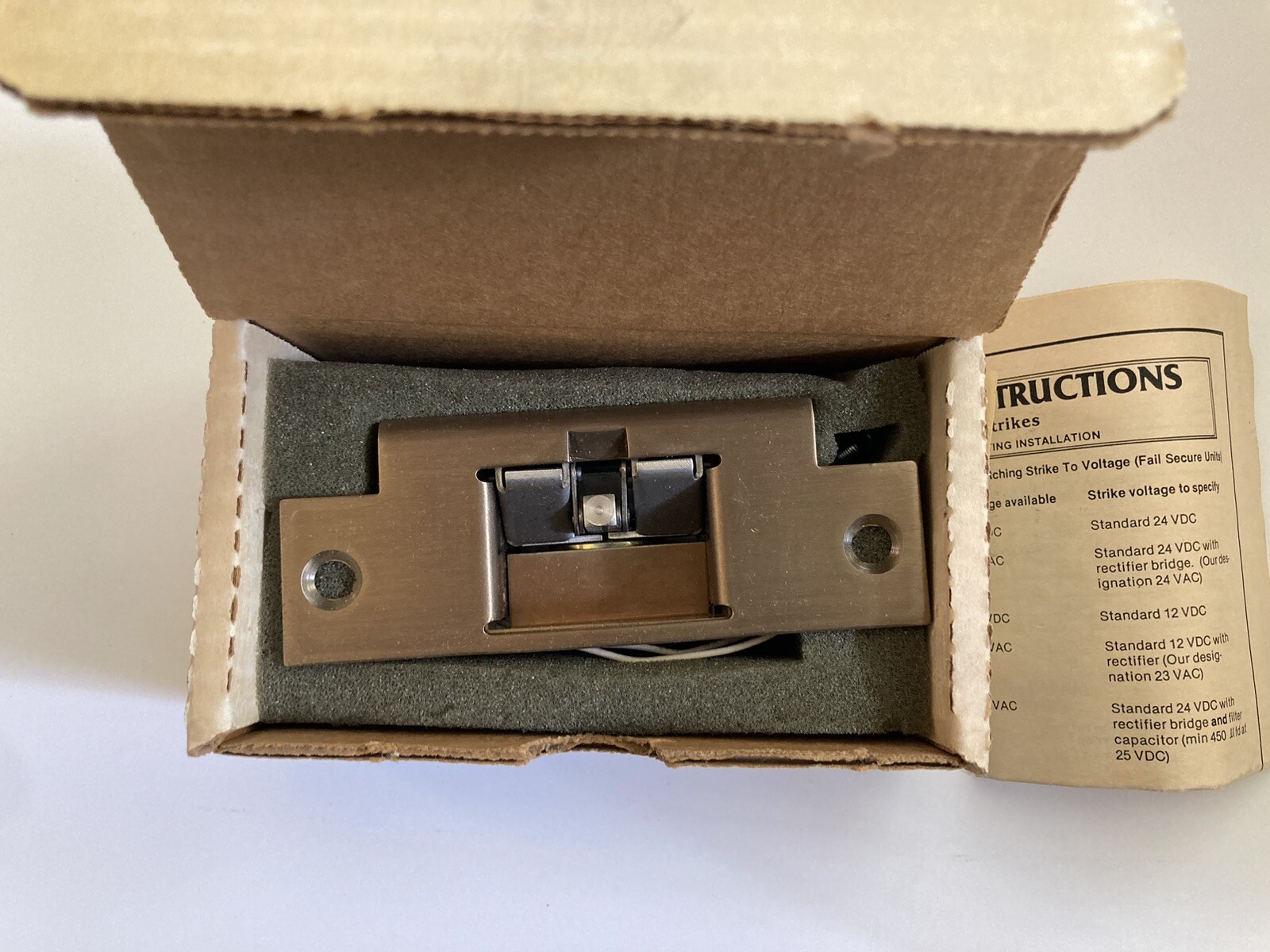 Hanchett Entry Systems (HES) 9001 Model 24D-613 Electric Strike Bronze NOS