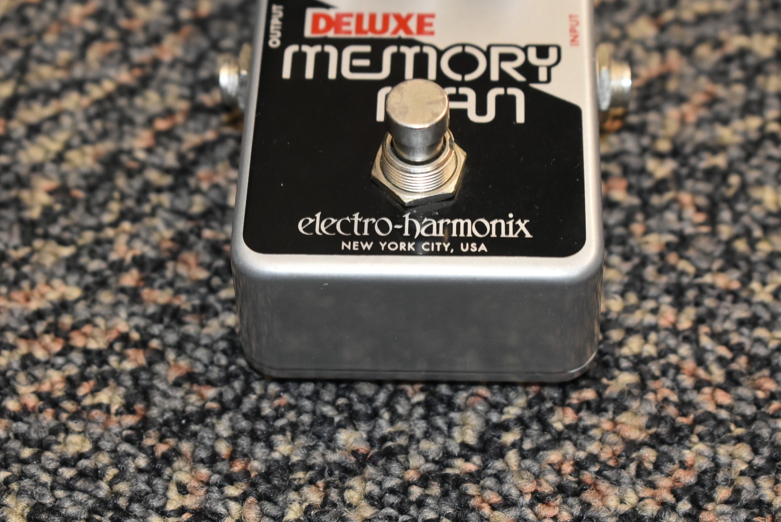 Electro-Harmonix EHX Nano Deluxe Memory Man Delay Guitar Effects Pedal. Nice!