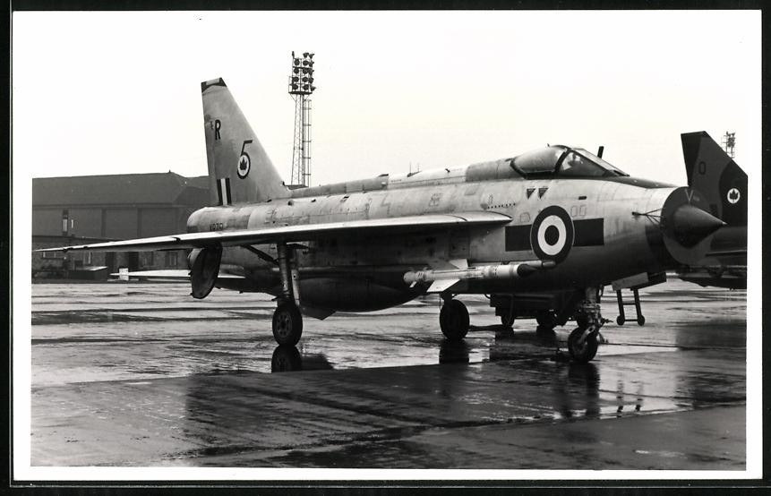 Photography Aircraft English Electric Lightning XR751, Fighter Jet