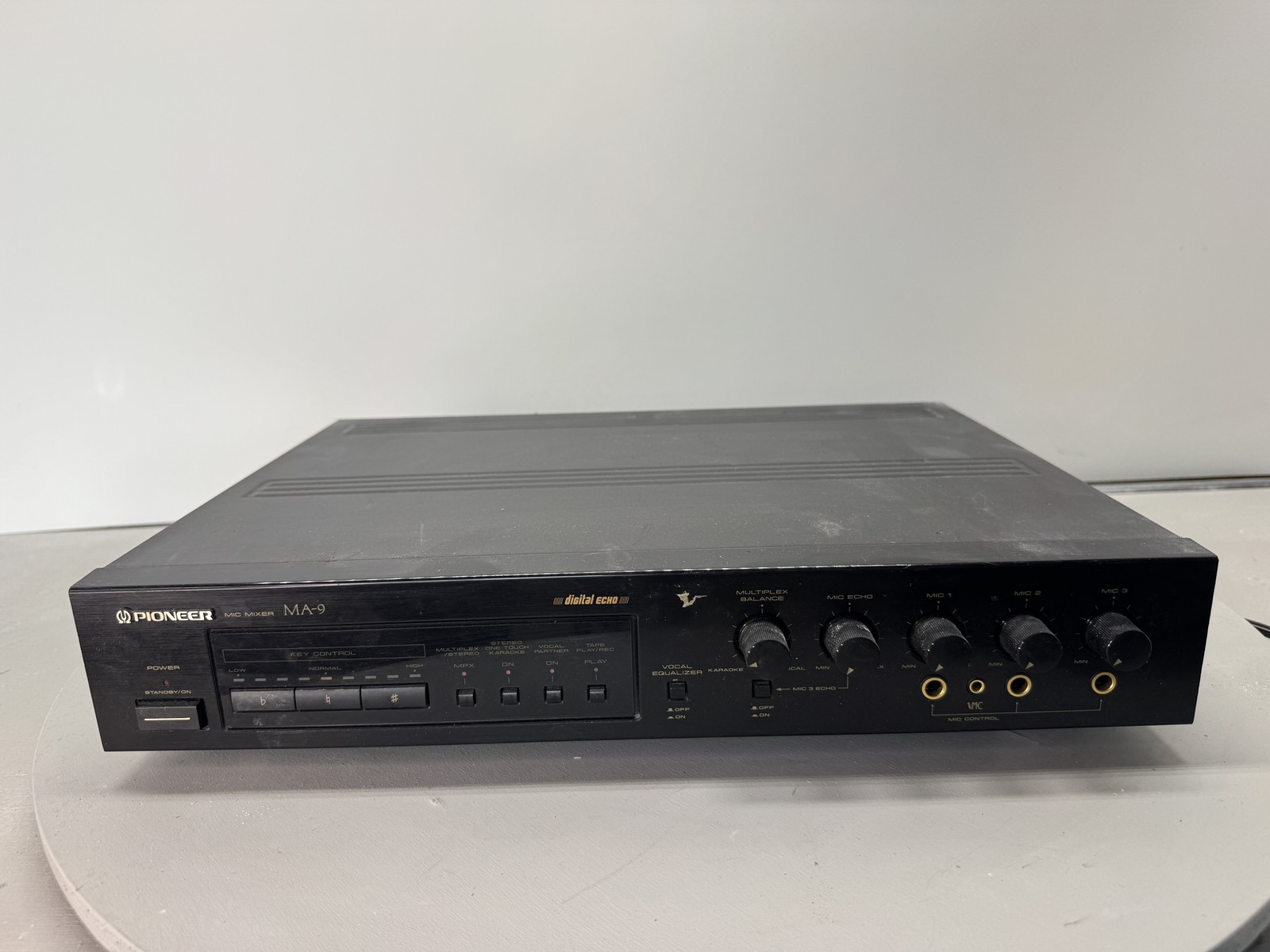 Pioneer MA-9 Karaoke Mixer Pro Audio Mixing Console Microphone Effects