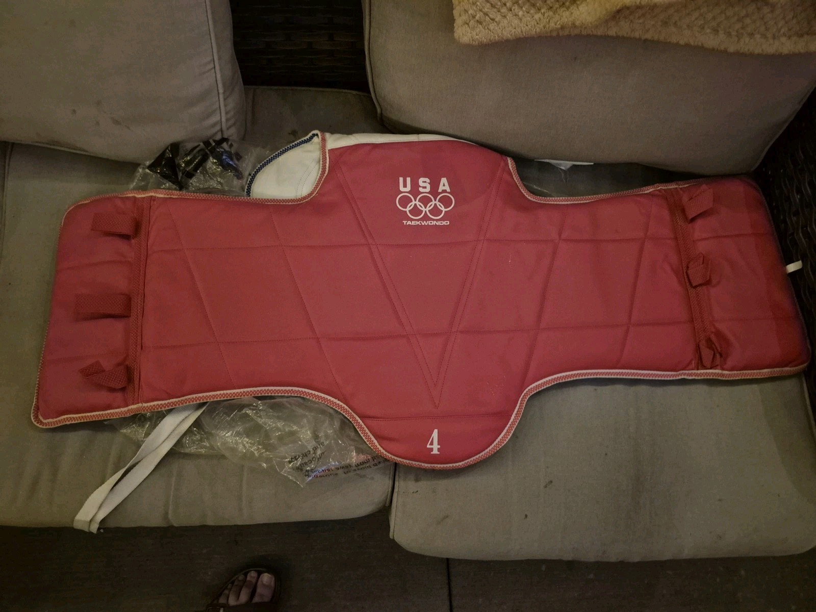 Size 4 Large Taekwondo Chest Guard WTF Approved Unisex Head Gear USA Olympics