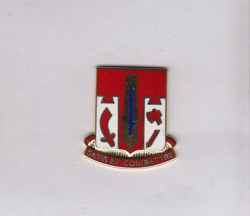 US Army 682nd Engineer Battalion DUI crest c/b clutchback badge G-23