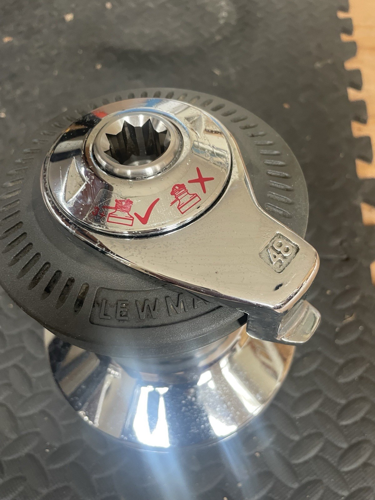 Lewmar 48CST winch