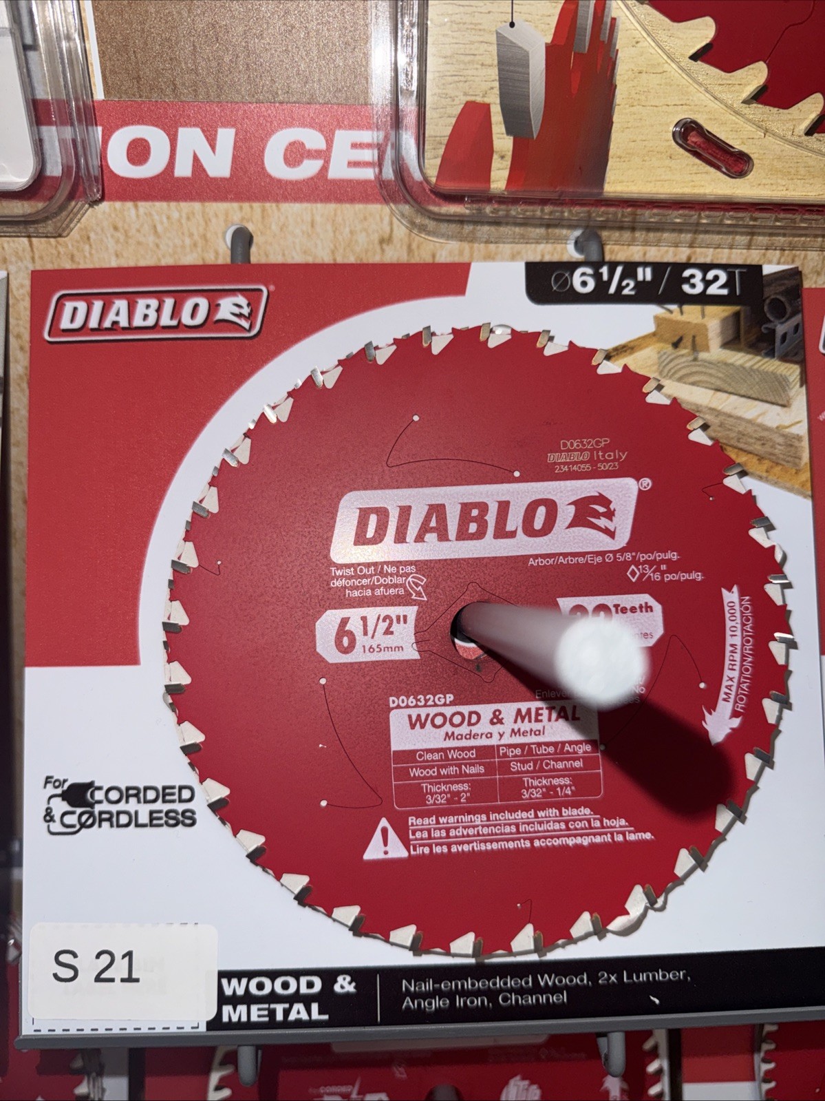 6-1/2 in. x 32 Tooth Wood & Metal Carbide Saw Blade - D0632GPA