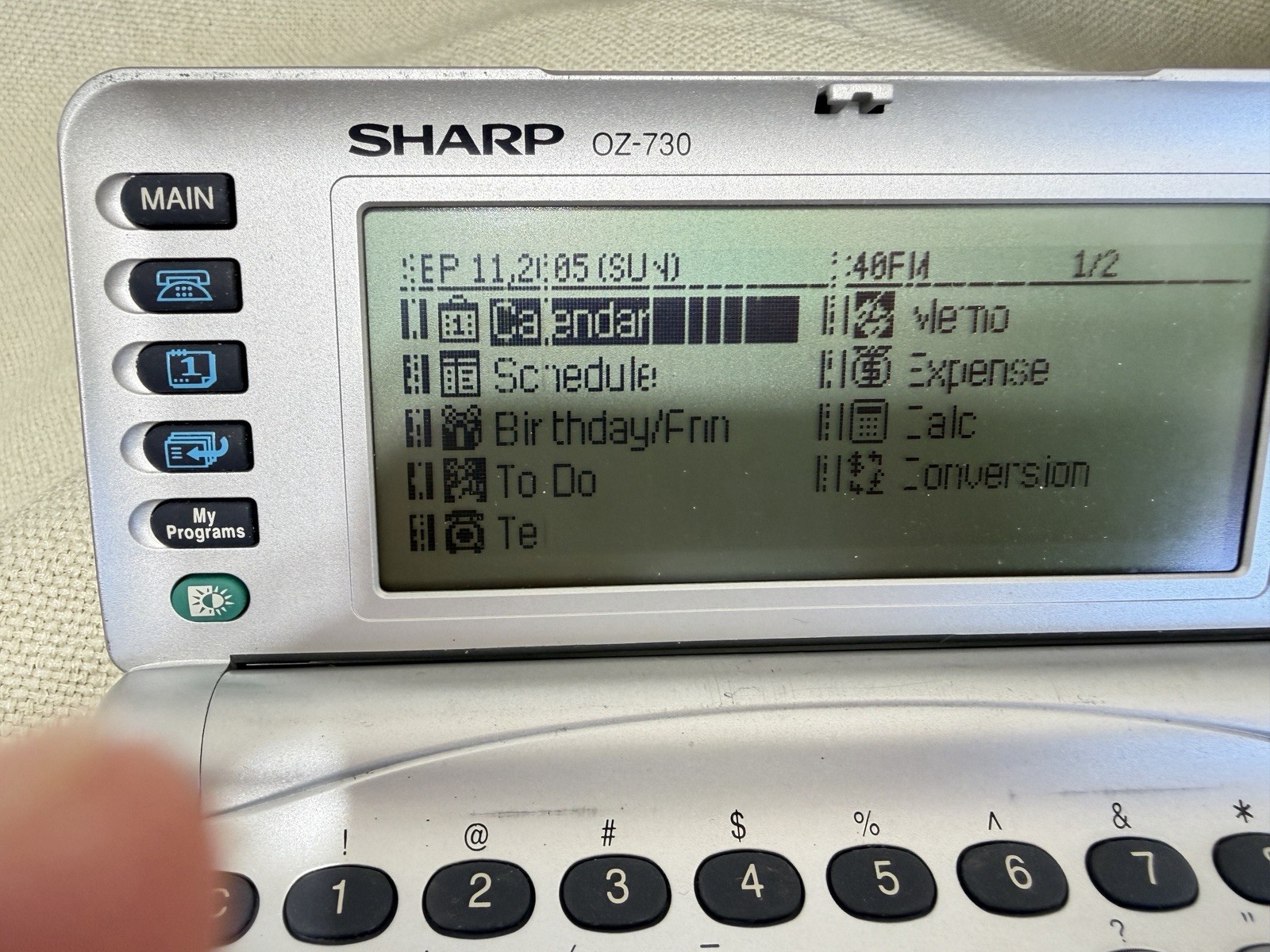 Sharp Wizard OZ-730 Electronic Organizer PDA w/ Manual Tested Missing LED Segmen
