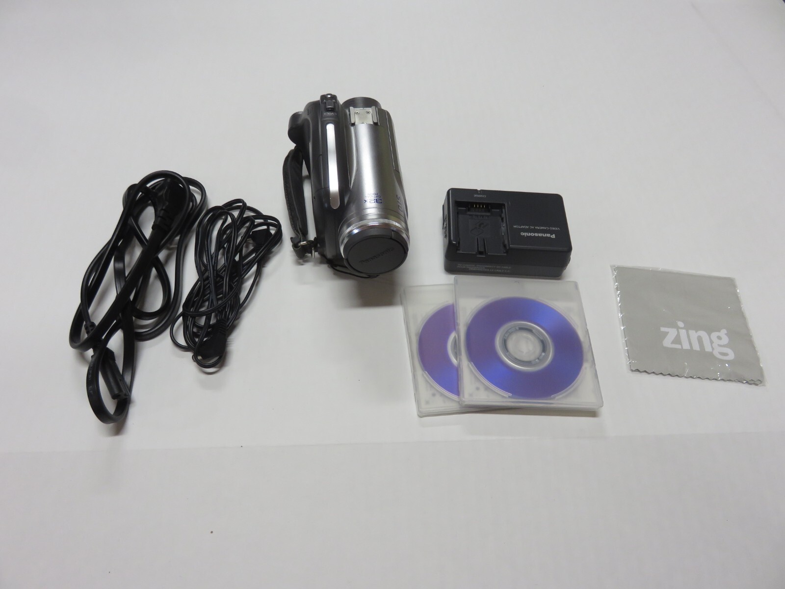 Panasonic 32x Optical Zoom Camcorder W/ 2 Discs/Cords/Microfiber/Manual/Adaptor