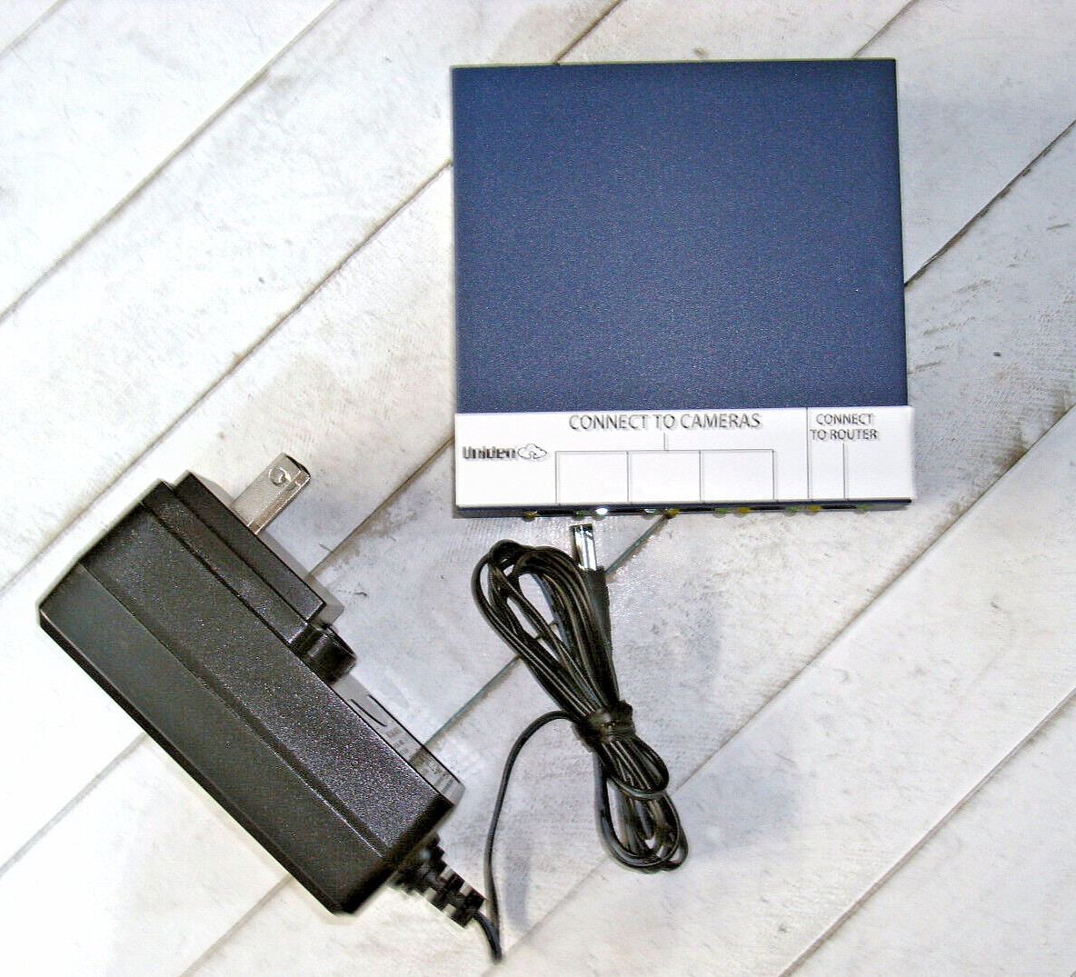 Uniden UCSWITCH5 Ethernet Switch w/ 48V DV Adapter  BN017-A38048U