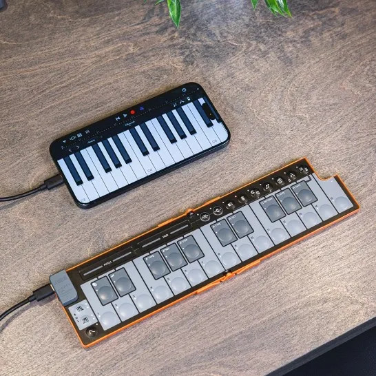 Korg nanoKEY Fold Keyboard. Alpine Green
