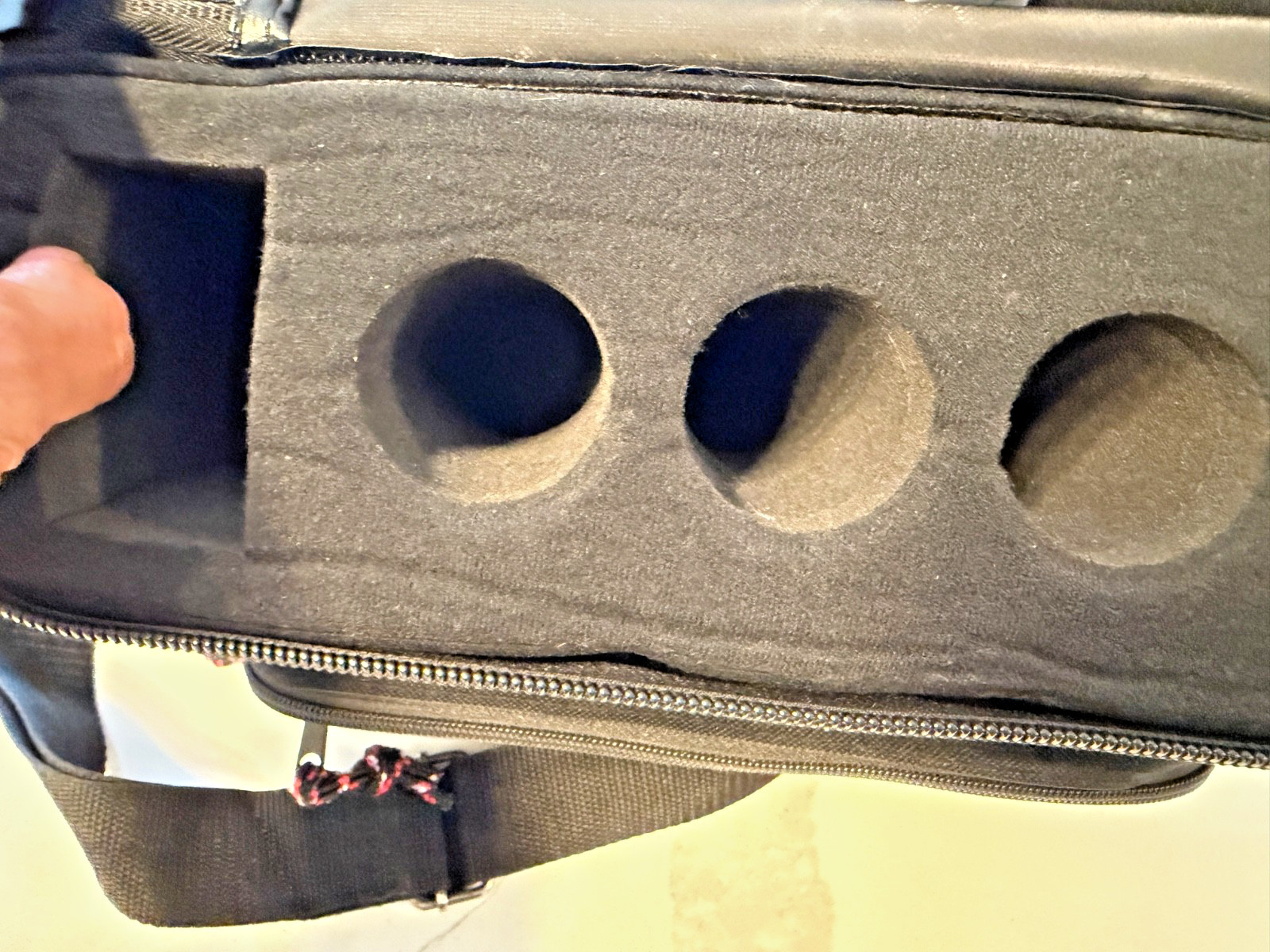 Gator Cases Microphone Case, hold 4 mics + accessories, GUC