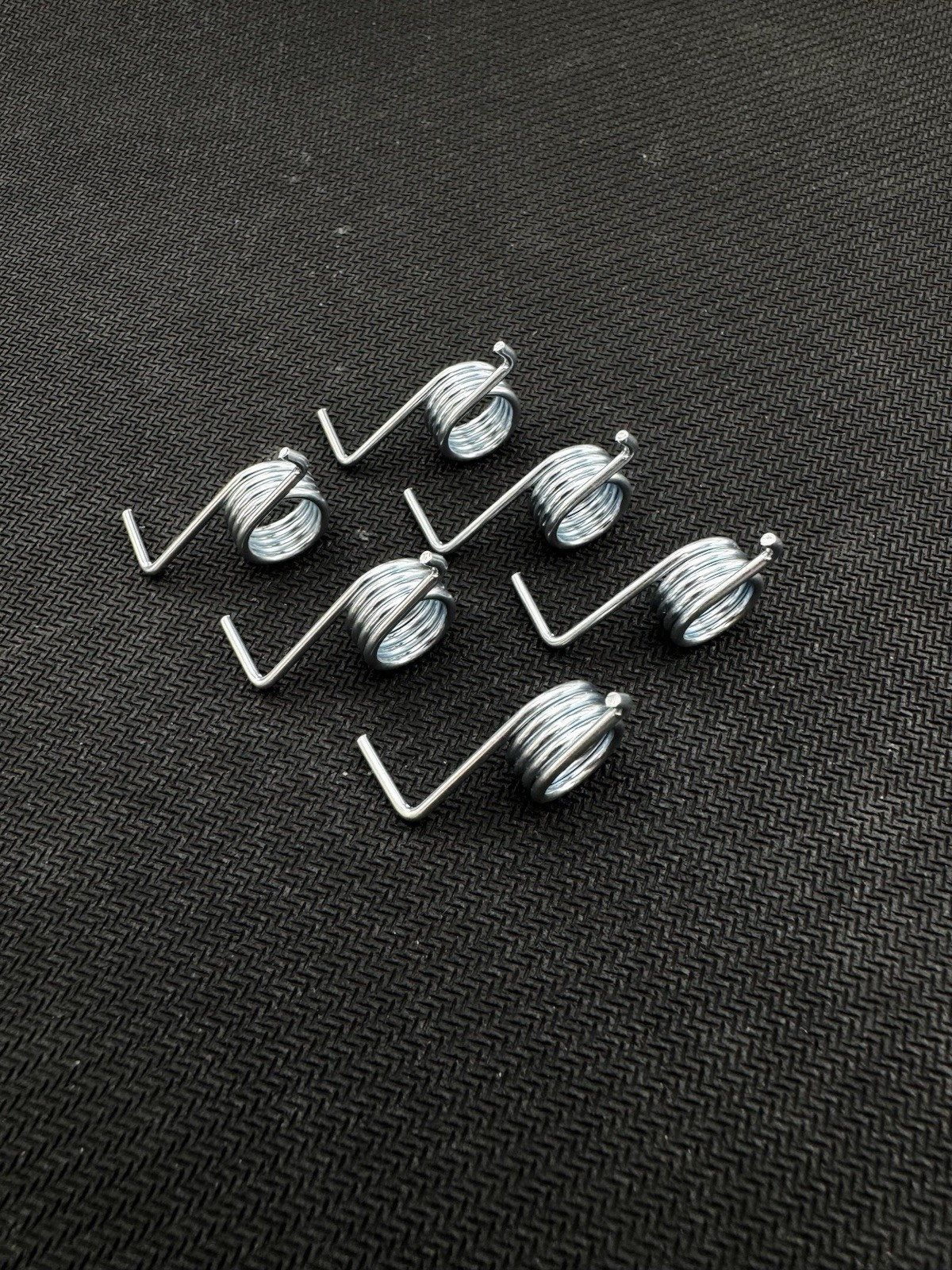 Cable Lasher Springs for Swing bolt Wire door J (6 Pieces)