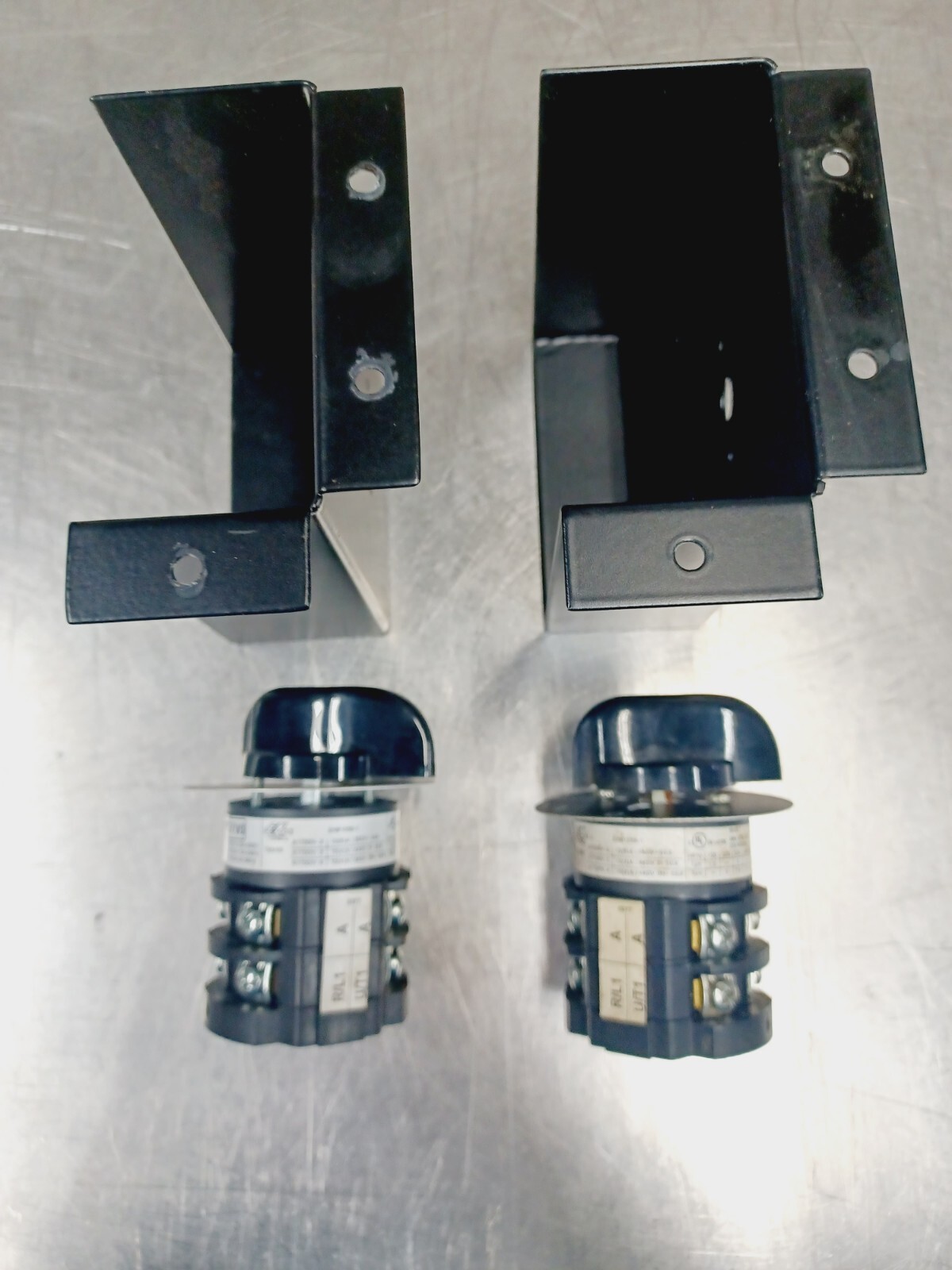 Bremas 3 Pole Switch CS0178377V0, 2 + START Positions, 8 Wire 20A 600VAC + Mount