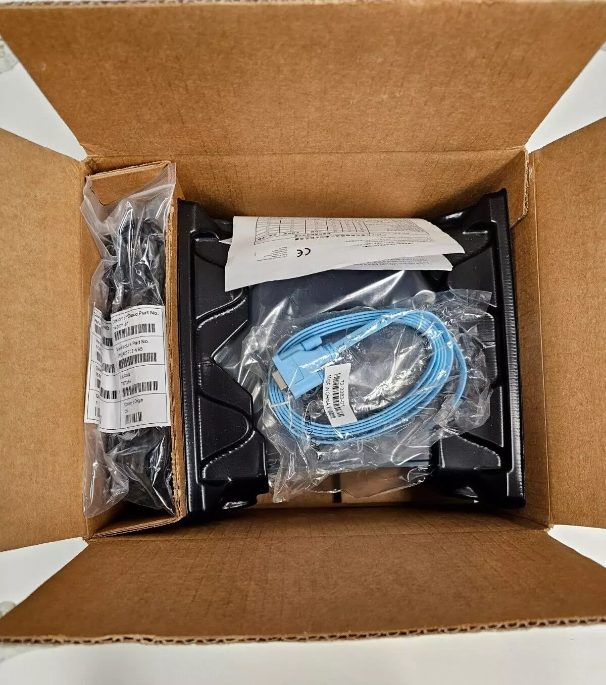 Cisco AIR-CT2504-25-K9 Wireless Controller 25 Access Point Lic Open Box