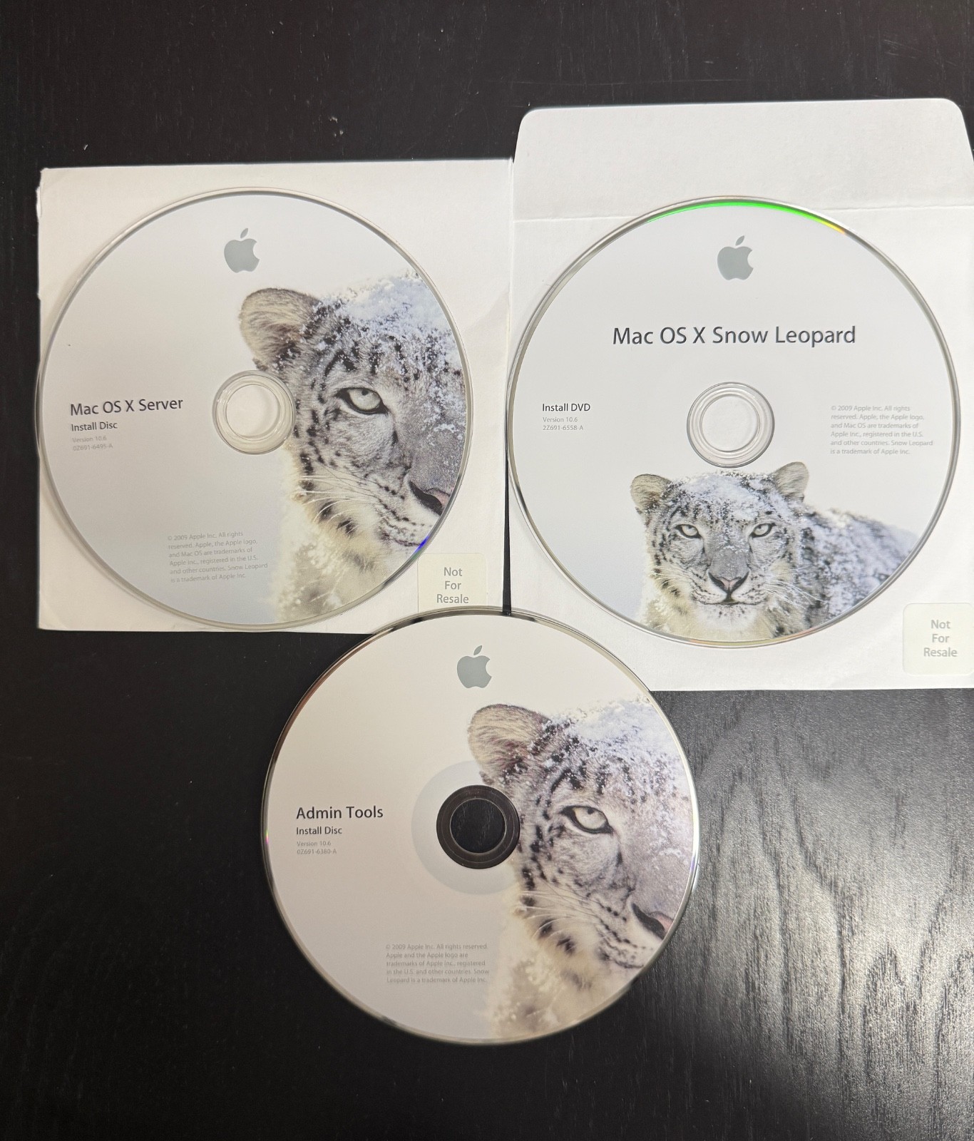 Apple Mac Snow Leopard  OS X Server 10.6 plus OSX10.6 Snow Leopard NFR 2009