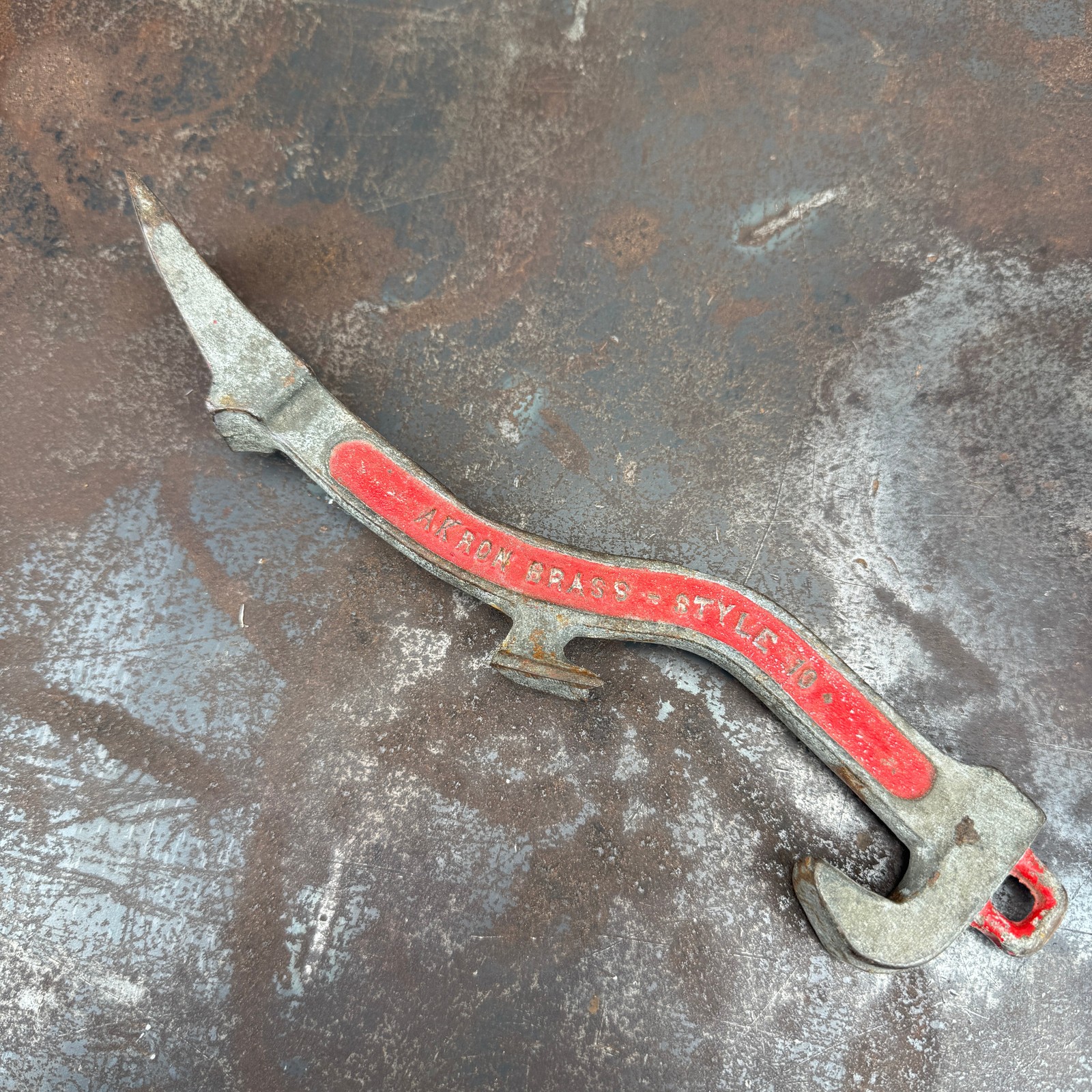 Vtg AKRON BRASS Mfg. Inc. Hydrant Spanner Wrench Multi Tool No. 10 - 12" Length