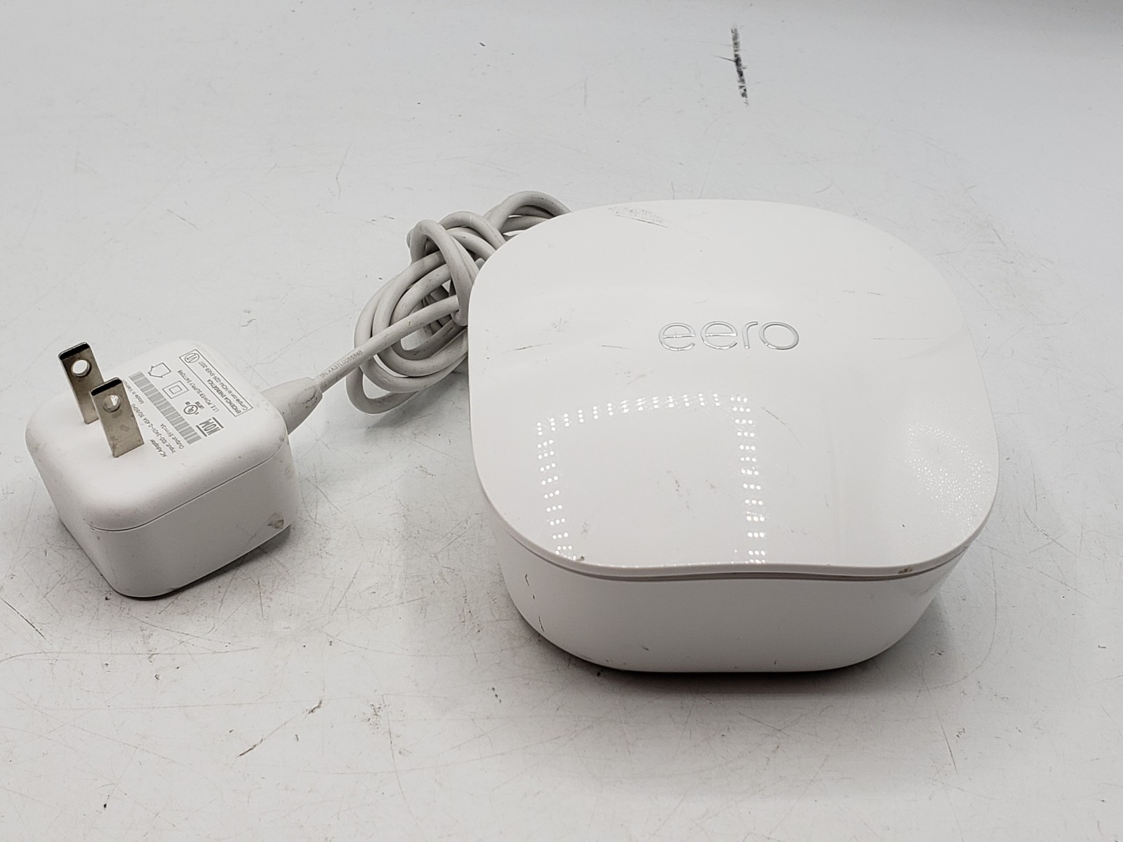 Eero J010001 White Wireless Dual-Band 350Mbps Single Unit Wi-Fi Router W/ AC