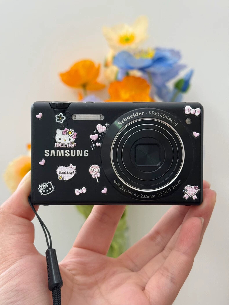 Samsung MV800 Digital Camera 5X Optical Zoom Selfie Flip-out Vlog 16.1MP 90% New