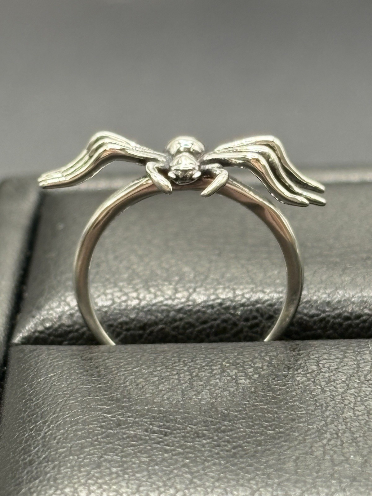 New Condition Sterling Silver Spider Toe Ring 925 B13