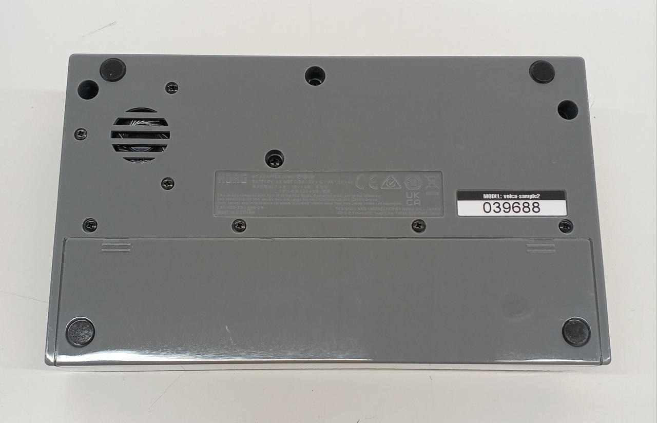 KORG Volca Sample 2 Digital Sequencer 16-Step Pads USB MIDI Reverb w/Box Tested