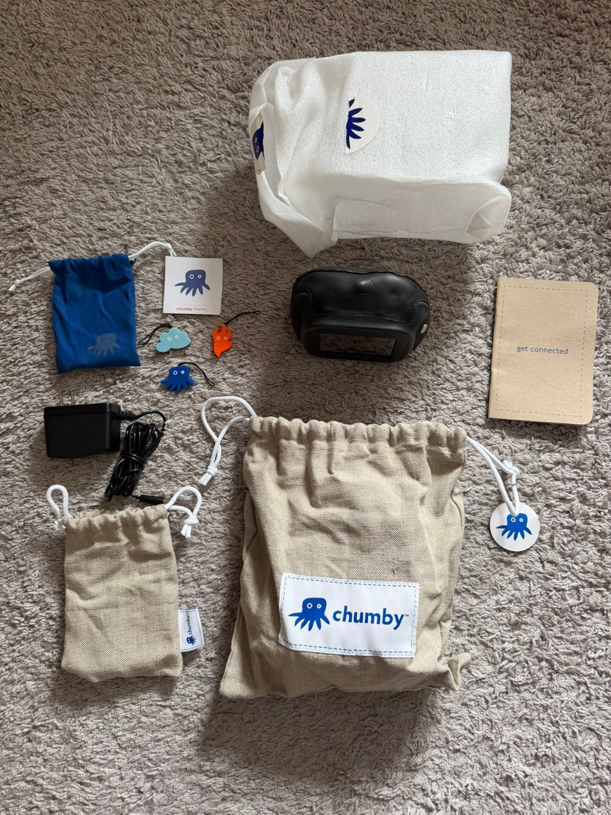 Chumby, leather black. Comes with lots of goodies