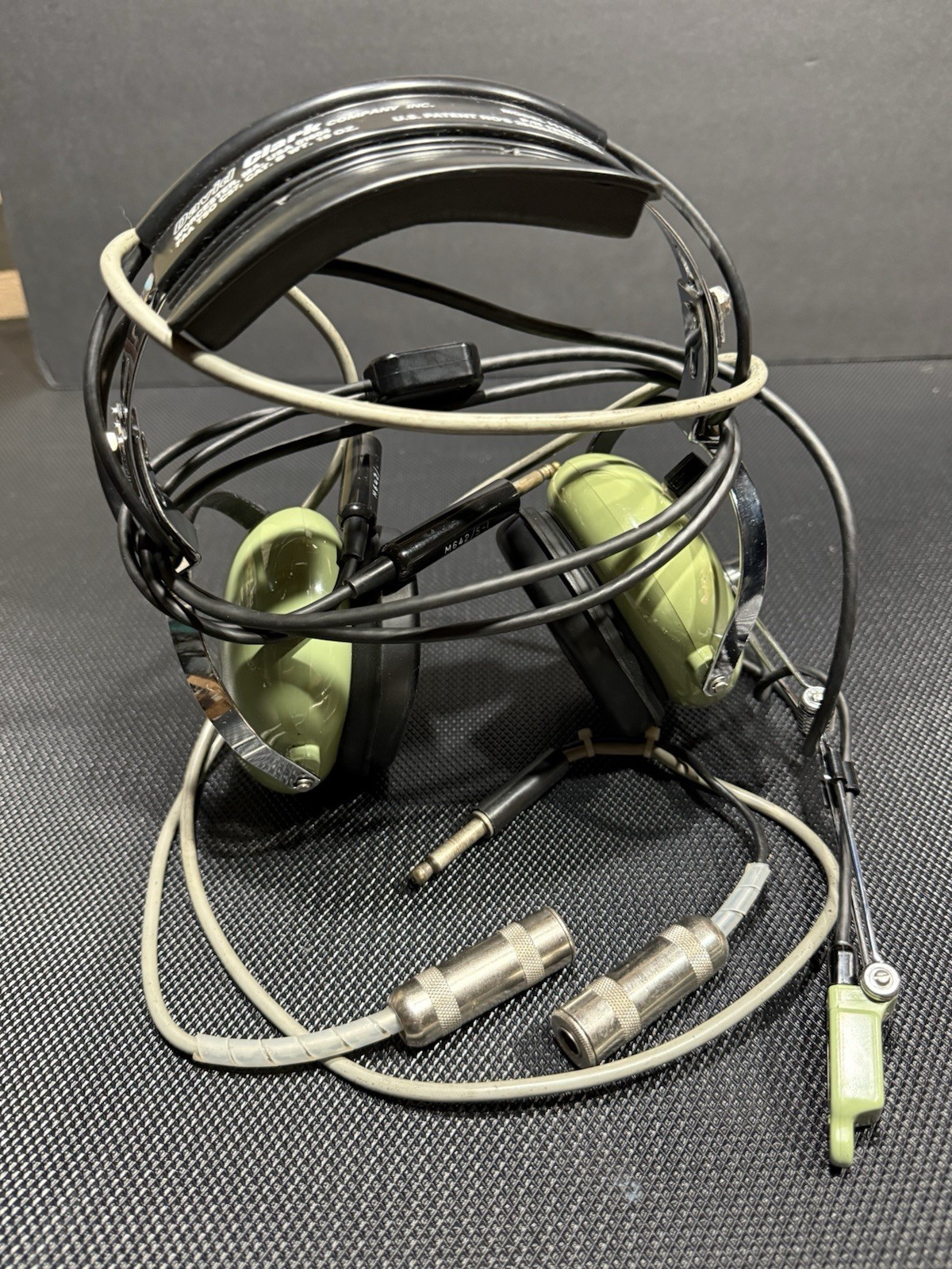 David Clark Aviation H10-40 General Aviation Headset with Dual Plugs