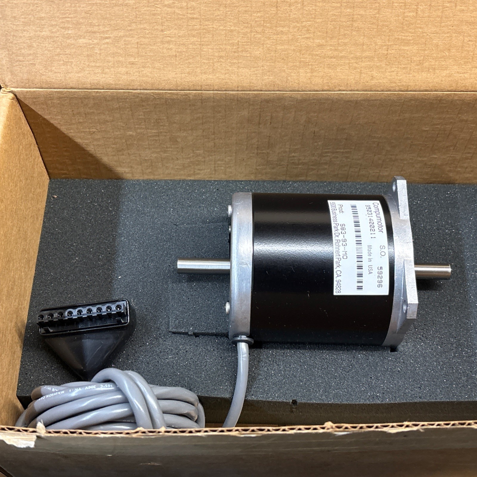 NEW Parker S83-93-M0 / S83-93-MO Compumotor S-Series Cabled Stepping Motor