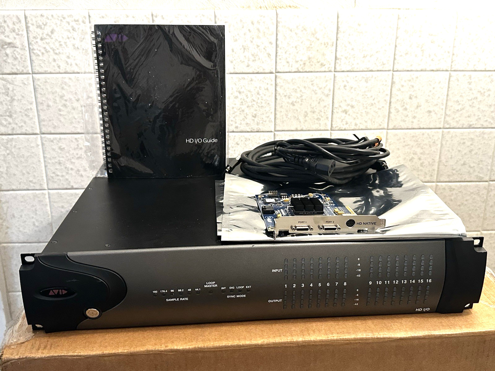 Avid HDX HD I/O 16×16 Analog Interface, Native HD Card, Digilink  cable & Manual