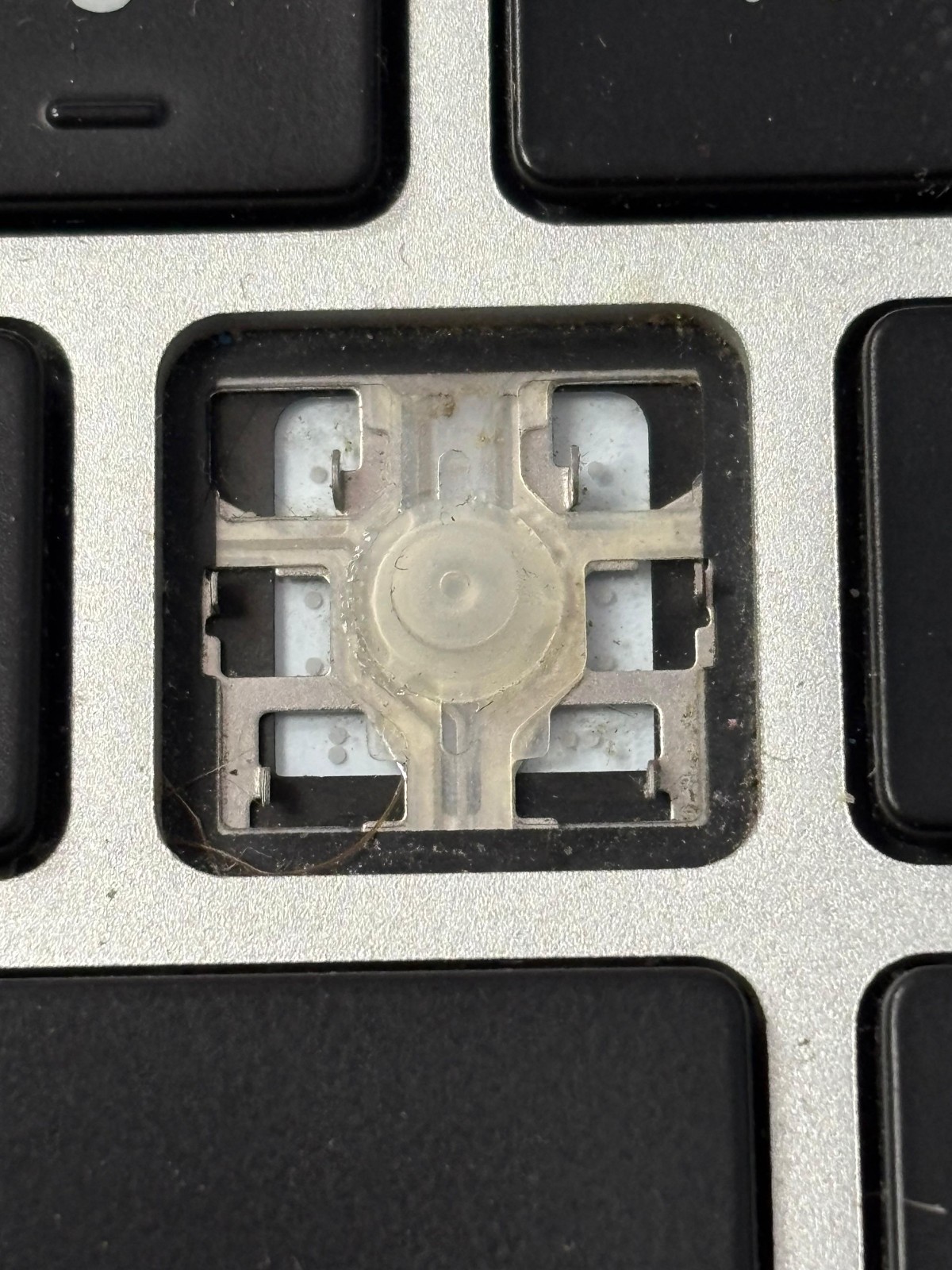 🌷ORIGINAL APPLE MACBOOK AIR 11" A1465 Replacement Key W/HINGE **AC06