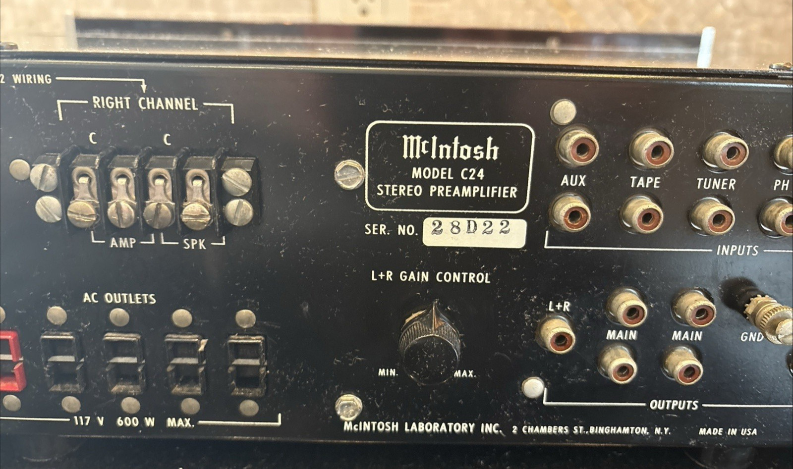 McIntosh C24 Solid State Stereo Preamplifier perfect working condition