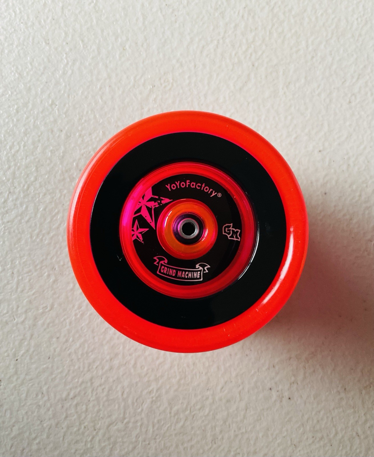 Yo-yo Factory 2011 Grind Machine Neon Pink Plastic