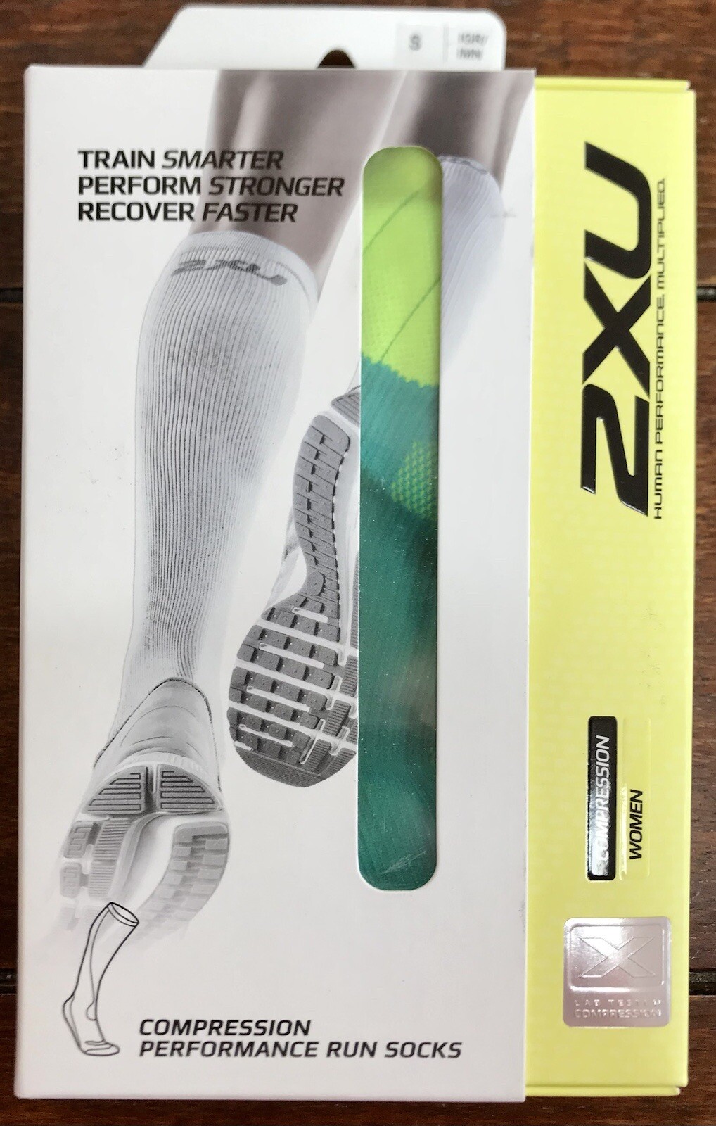 2XU WOMENS Compression  Performance Run Socks IRONMAN Logo~Style WA2443e~Small