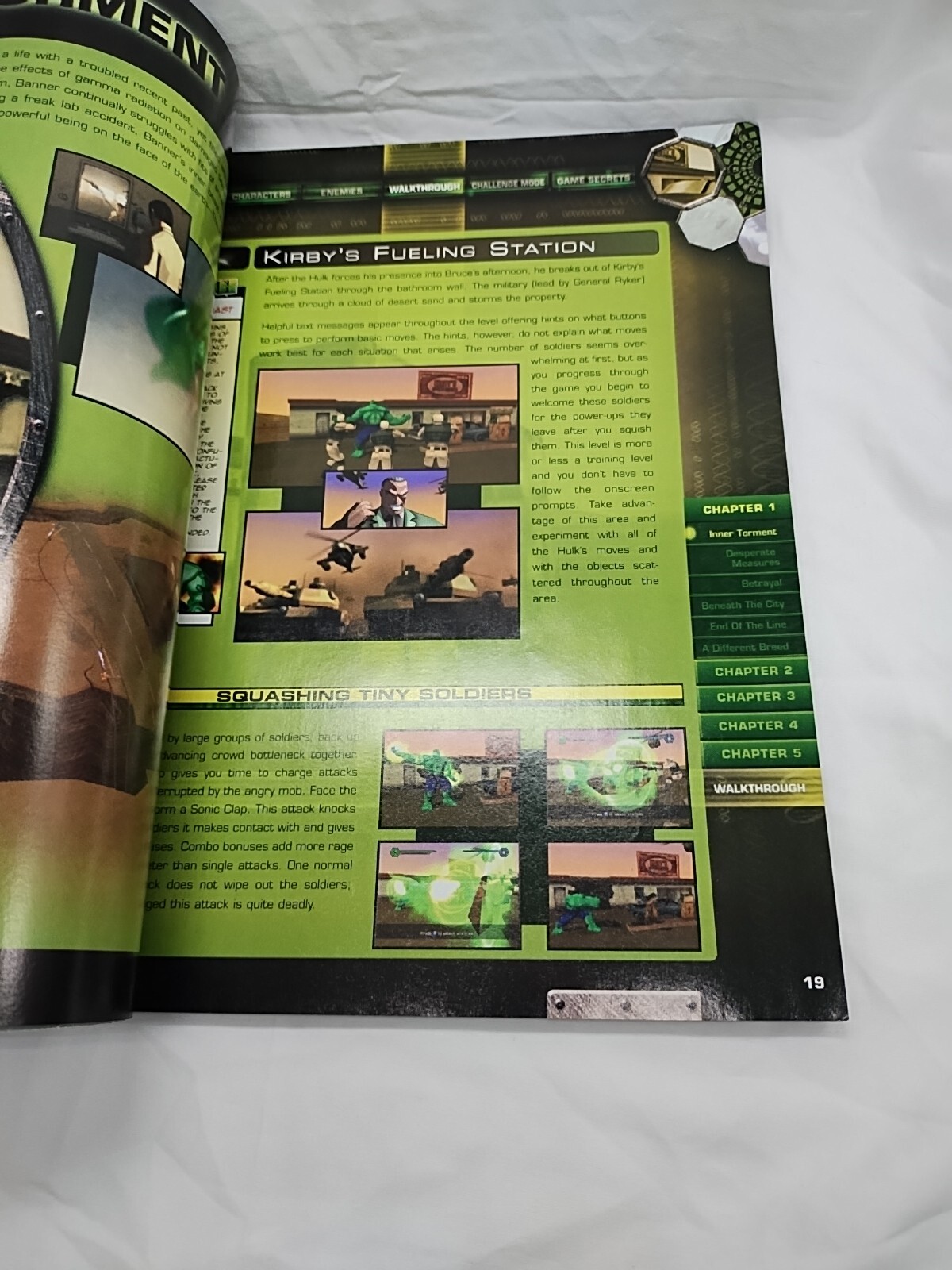 Hulk Official Strategy Guide Book With Poster Insert