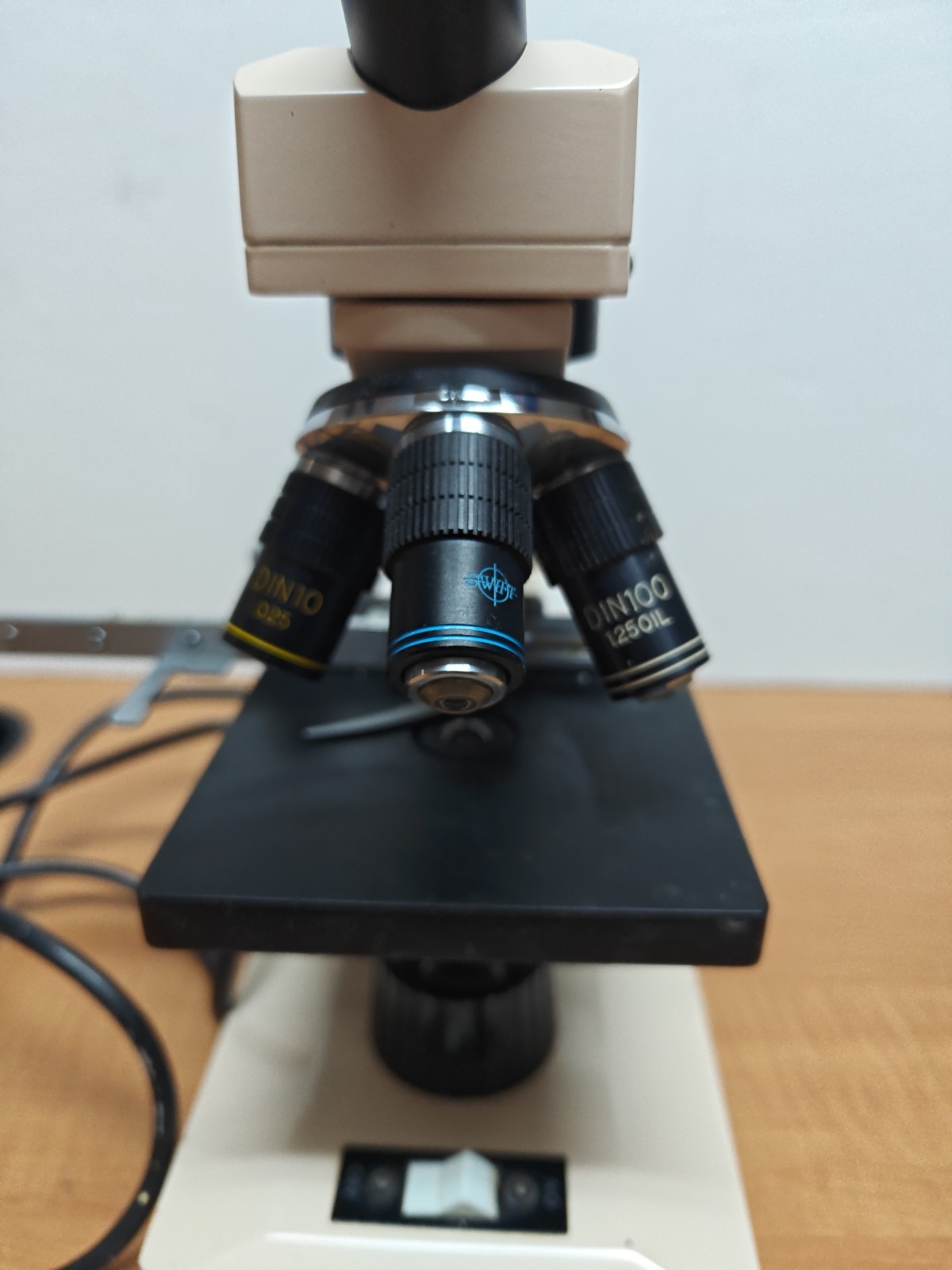 Vintage Swift M3200 Biological Microscope