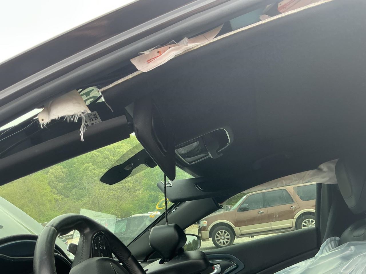 200 2016 Glove Box 5029939